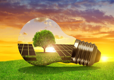Energia solar ou bolsa de valores:  qual é o melhor investimento?